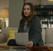 Rezumat „Minciuni de familie”, episodul 62, difuzat în 23 septembrie la Kanal D: Oylum decide să îl salveze pe Tolga și își pune în pericol relația cu Kahraman